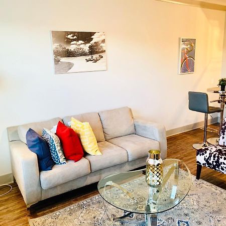 Luxurious And Cozy Apartment In Heart Of Buckhead Атланта Екстер'єр фото