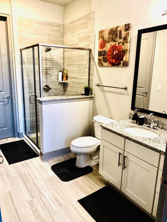 Luxurious And Cozy Apartment In Heart Of Buckhead Атланта Екстер'єр фото